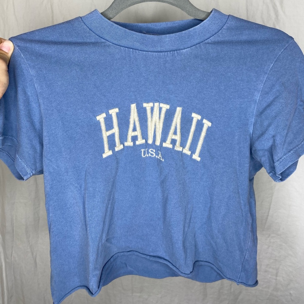 PacSun “HAWAII” stitched t-shirt